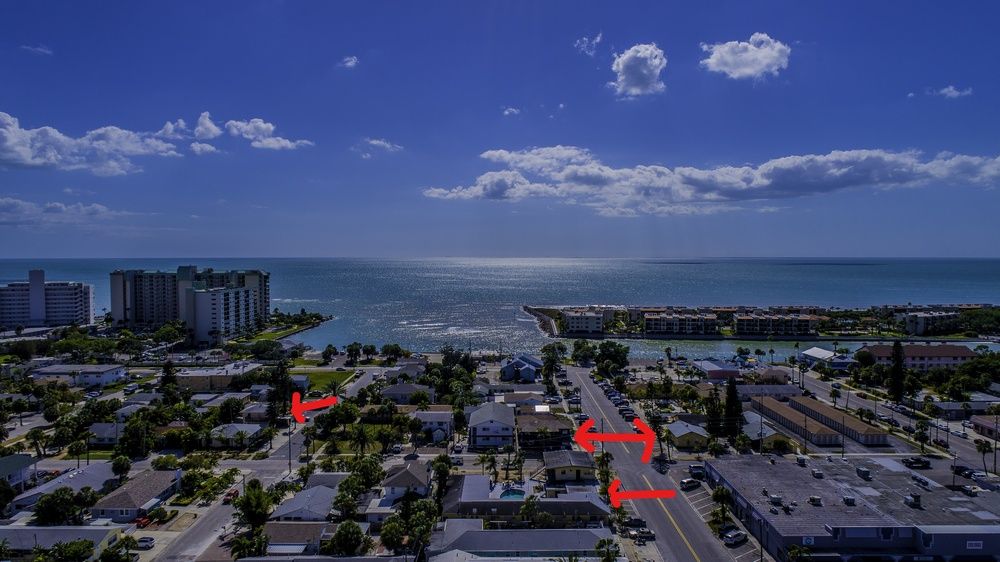 THE ST. PETE BEACH VILLAS (14-UNIT APARTMENT COMPLEX)- SELLER FINANCING AVAILABLE! : 550 Corey Ave, St Pete Beach, FL 33706